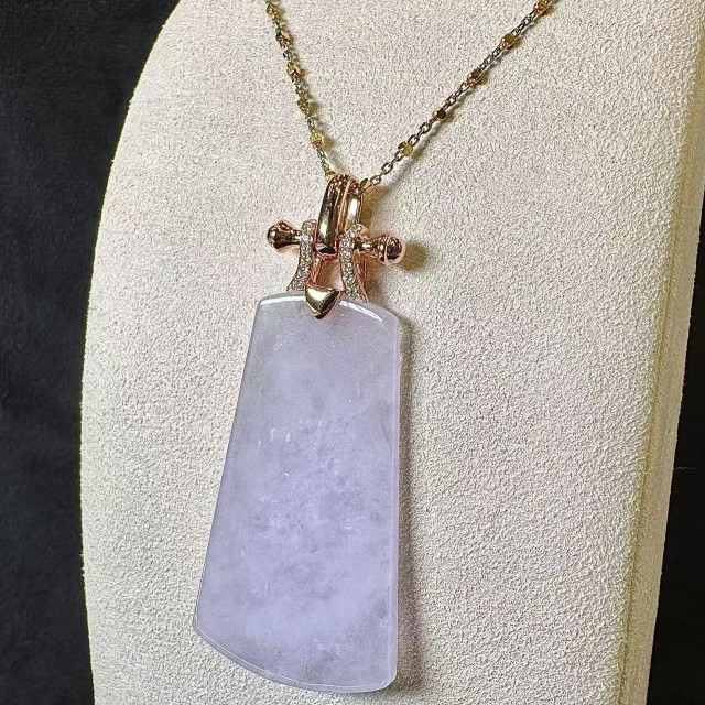 18K真鑽紫羅蘭平安無事牌吊墜 DB3