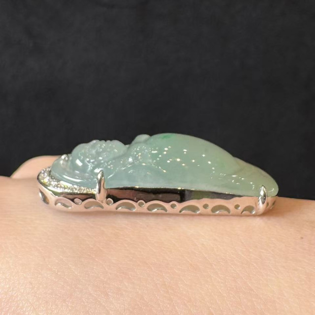 18K真鑽翡翠佛公吊墜DB3