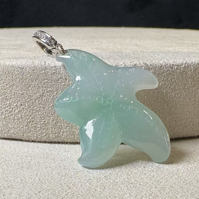 18K真鑽翡翠海星吊墜 DB3