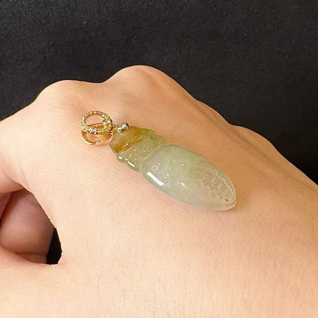 18K真鑽冰黃翡有鉗吊墜DB3