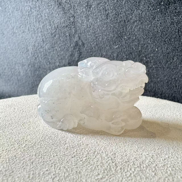 冰種貔貅擺件(帶小烏雞) DB4