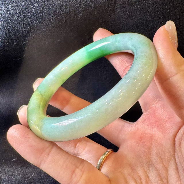三彩圓骨翡翠手鐲 DB4