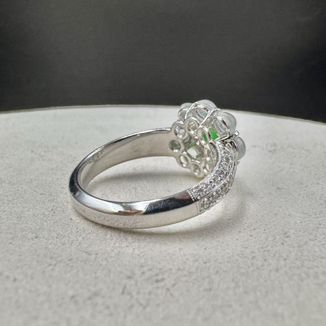 18K金真鑽玻璃種翡翠花形戒指DB5