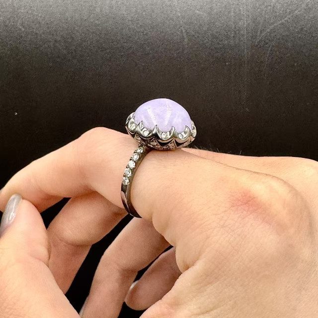 18K金真鑽紫羅蘭蛋面翡翠戒指DB5