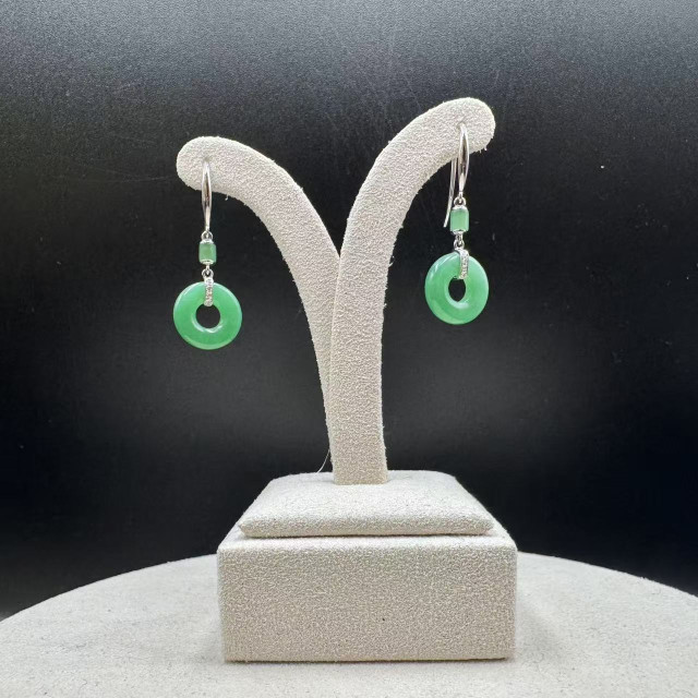 18K金真鑽陽綠翡翠平安扣耳環DB5