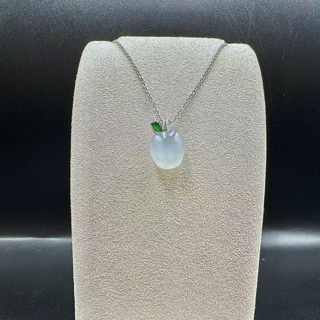 18K金真鑽冰種白翡蘋果吊墜DB5