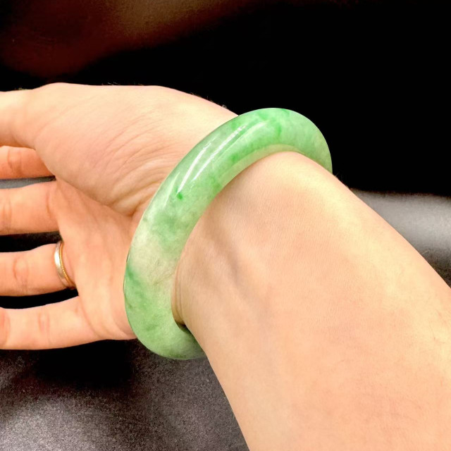 豆糯種滿綠平安鐲 DB5