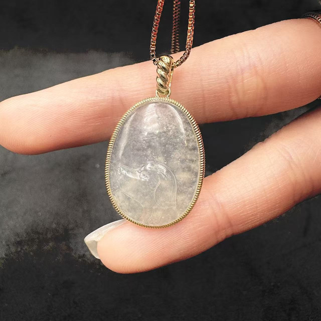 18K金滾珠邊框玻璃種米格魯吊墜DB6