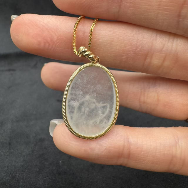 18K金滾珠邊框玻璃種米格魯吊墜DB6