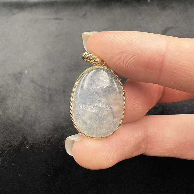 18K金滾珠邊框玻璃種米格魯吊墜DB6