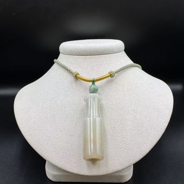 糯種三彩翎管造型墜飾繩鏈DB7