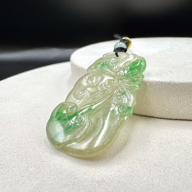 冰糯種如意造型吊墜DB7