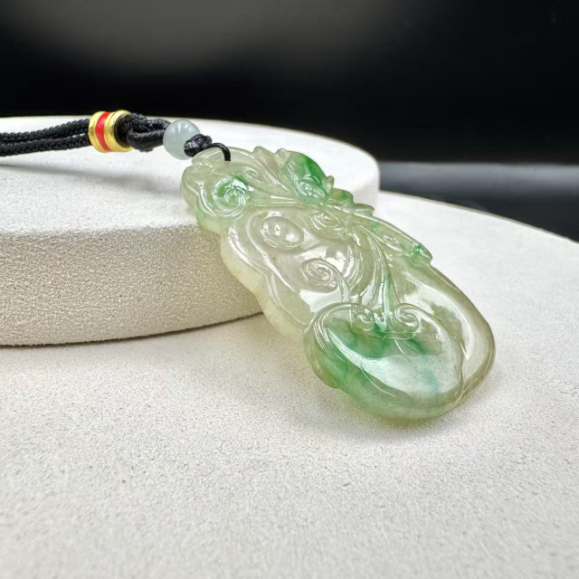 冰糯種如意造型吊墜DB7