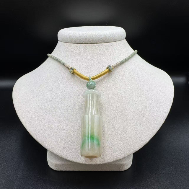 糯種三彩翎管造型墜飾繩鏈DB7