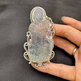 18K金真鑽玻璃種白翡翠觀音墜飾M1