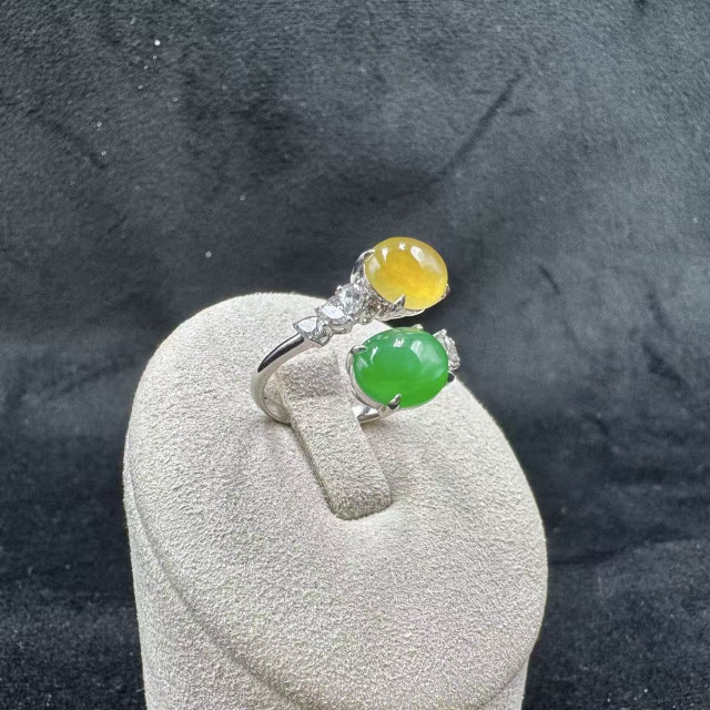 18K冰玻種黃綠翡翠鑽戒FUB1