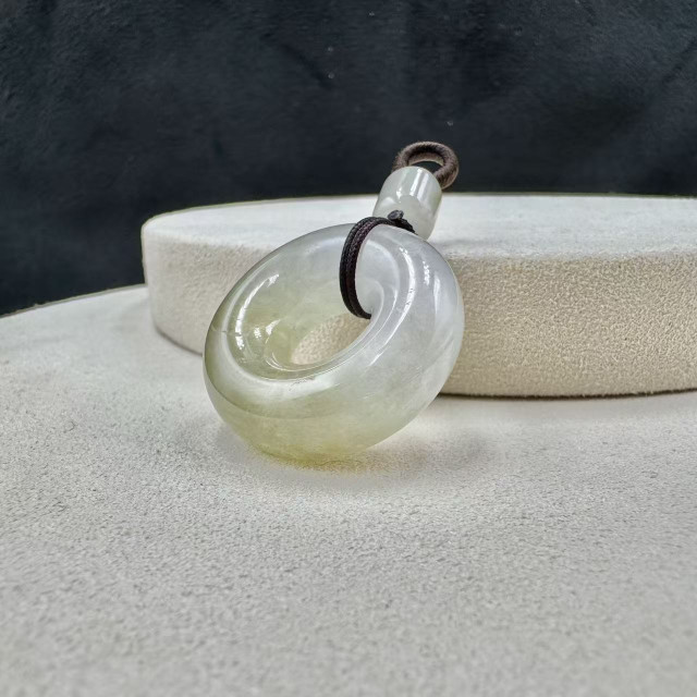 冰糯種黃翡平安扣綁繩項鍊FUB1