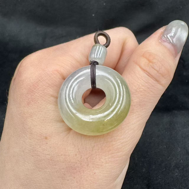 冰糯種黃翡平安扣綁繩項鍊FUB1