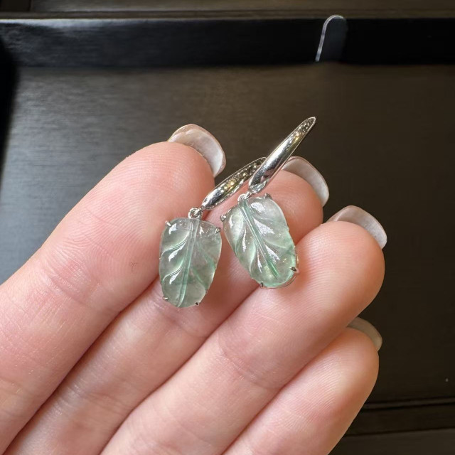 18K金冰種翡翠葉子造型耳環 DB