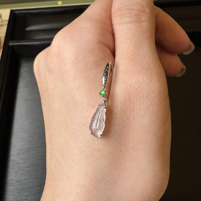 18K金玻璃種羽毛造型耳環 DB