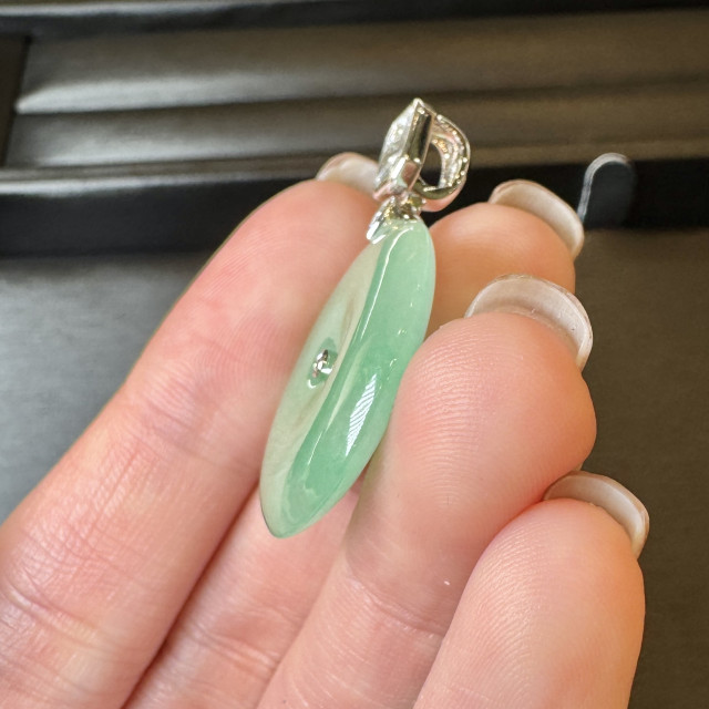 18K金真鑽冰種綠翡翠平安扣吊墜 DB