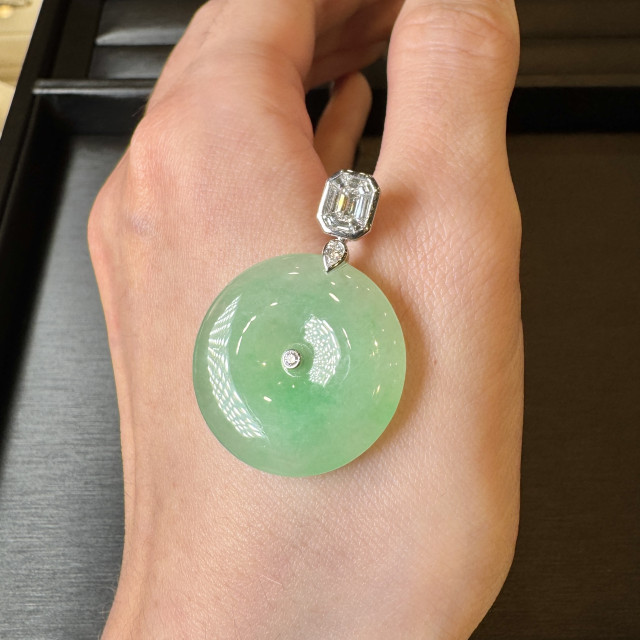 18K金真鑽冰種綠翡翠平安扣吊墜 DB