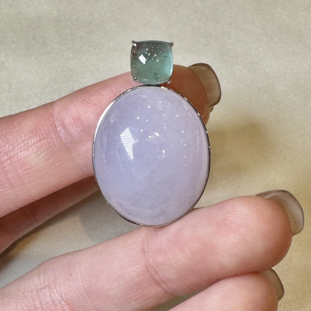 18K金紫羅蘭蛋面吊墜 DB