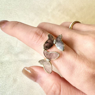 18K烏雞種蝴蝶戒指 DB2