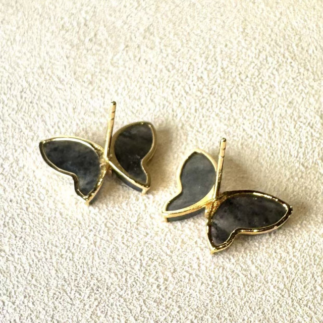 18K烏鷄種翡翠蝴蝶造型耳環 DB2