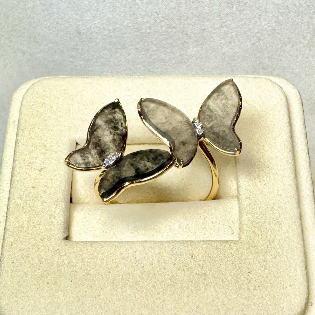 18K烏雞種蝴蝶戒指 DB2