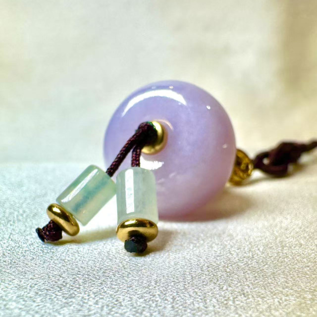 紫羅蘭翡翠平安果吊飾 DB2