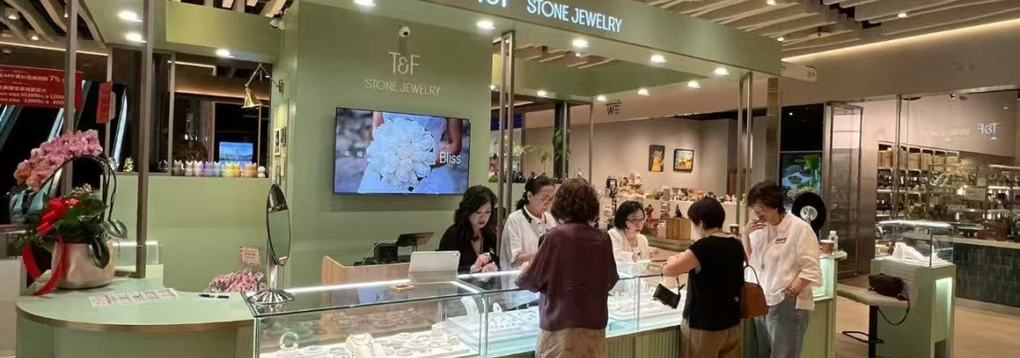 慶祝母親節，全門市選禮優惠實施中