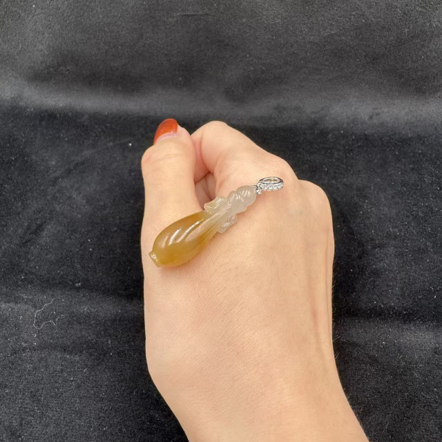 18K金真鑽冰種紅翡水瓶吊墜AP1