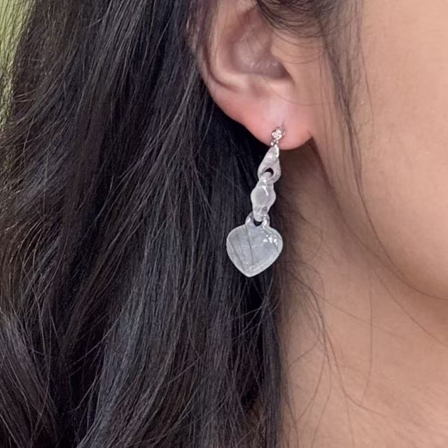 18K金真鑽冰種白翡環環相扣愛心耳環AP1