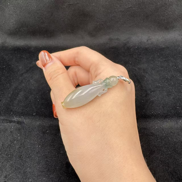 18K金真鑽冰種三彩水瓶吊墜AP1