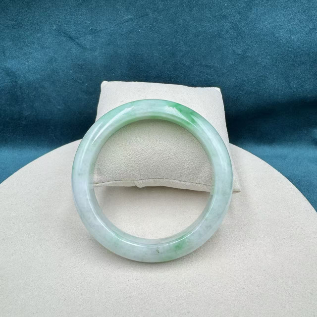 白底青翡翠平安鐲 AP1