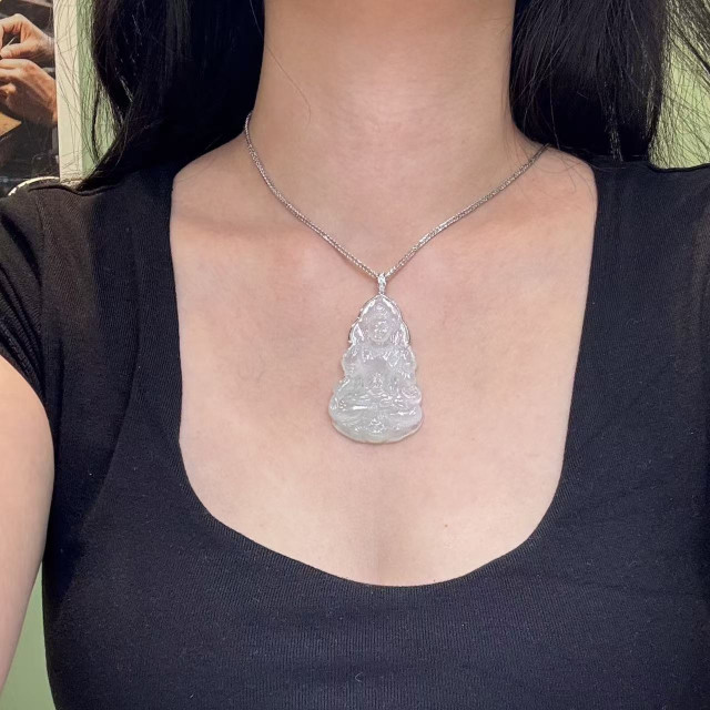 18K金真鑽冰玻種白翡渡母吊墜AP1