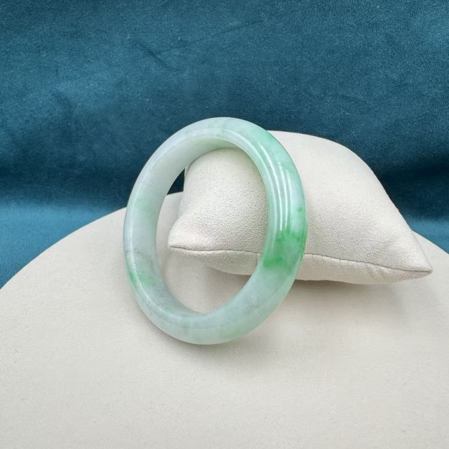 白底青翡翠平安鐲 AP1