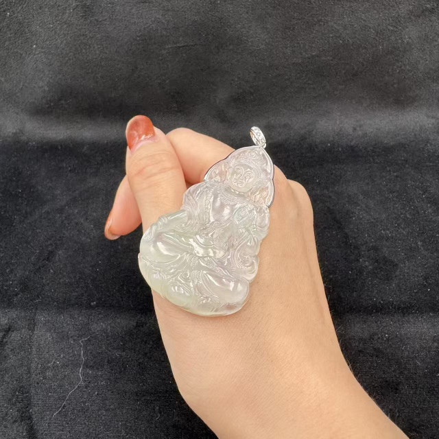 18K金真鑽冰玻種白翡渡母吊墜AP1