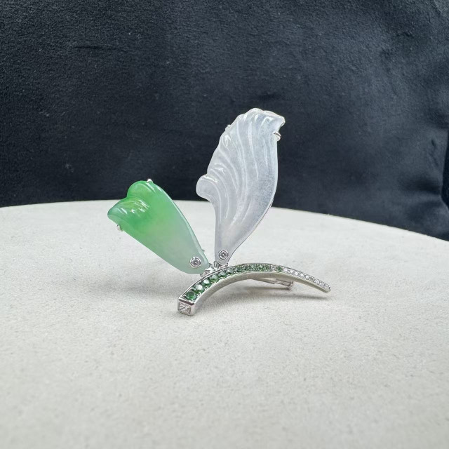 18K金真鑽冰種蜻蜓胸針AP1