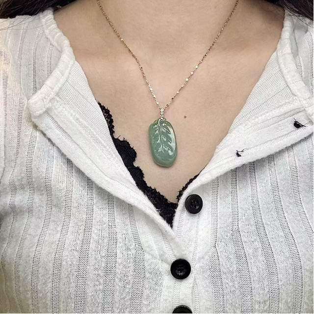 18K金真鑽冰種綠葉子吊墜M3