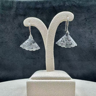 18K冰糯種烏雞鏤雕花耳環M3