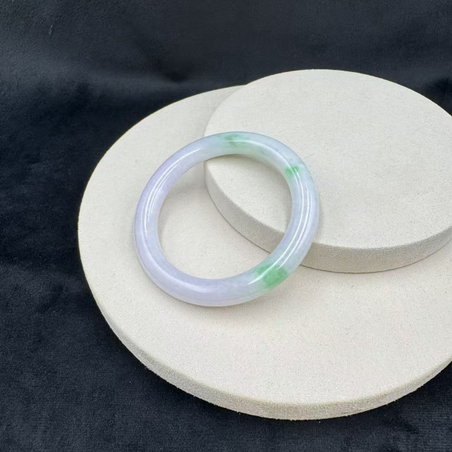 冰糯種帶翠綠圓骨鐲M4