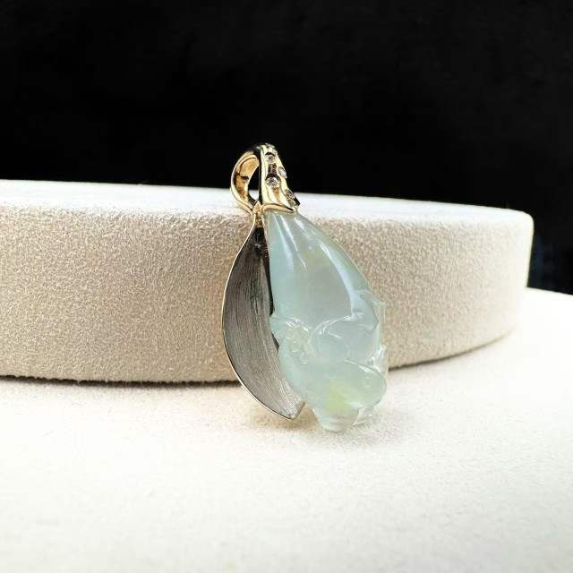 18K金真鑽冰種三腳蟾吊墜M2