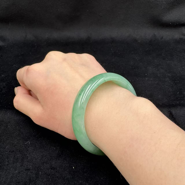 冰糯翡翠滿綠手鐲 M1