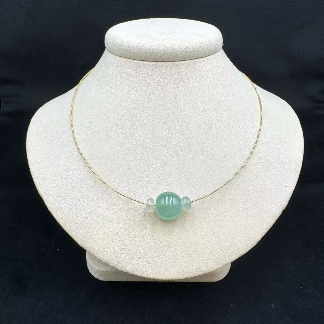 18K金冰種翠綠圓珠造型項鍊M1