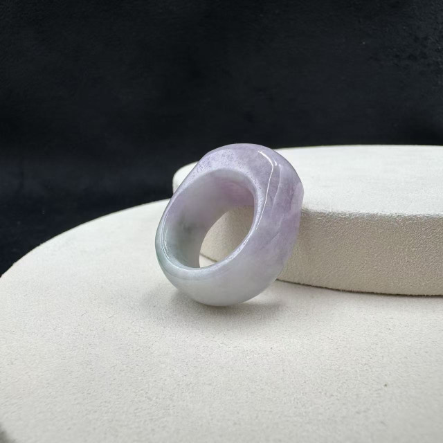 糯種春彩玉戒指M1