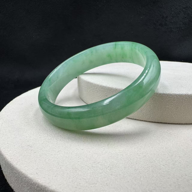 冰糯翡翠滿綠手鐲 M1
