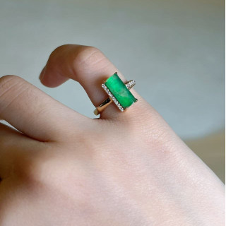 18K真鑽玻璃種翡翠尾戒