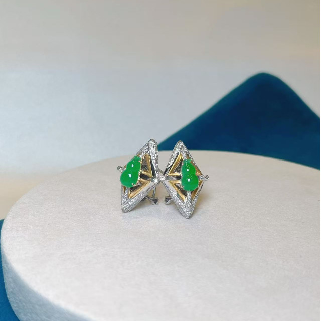 18K翡翠造型耳環